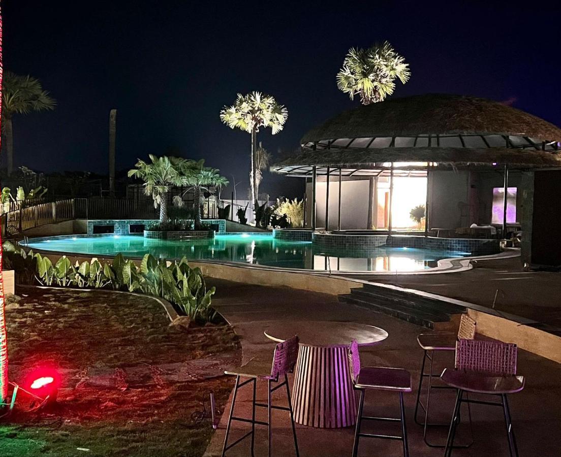 V Hotels And Resorts Chirala Exterior photo
